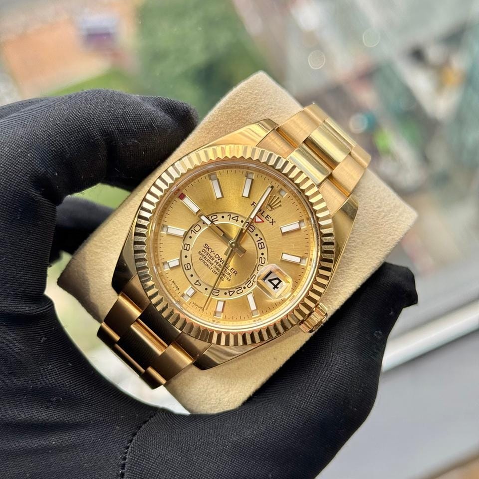 Rolex | Sky-Dweller | 326938 | Yellow gold | 42 mm | Yellow gold | Gold | Automatic
