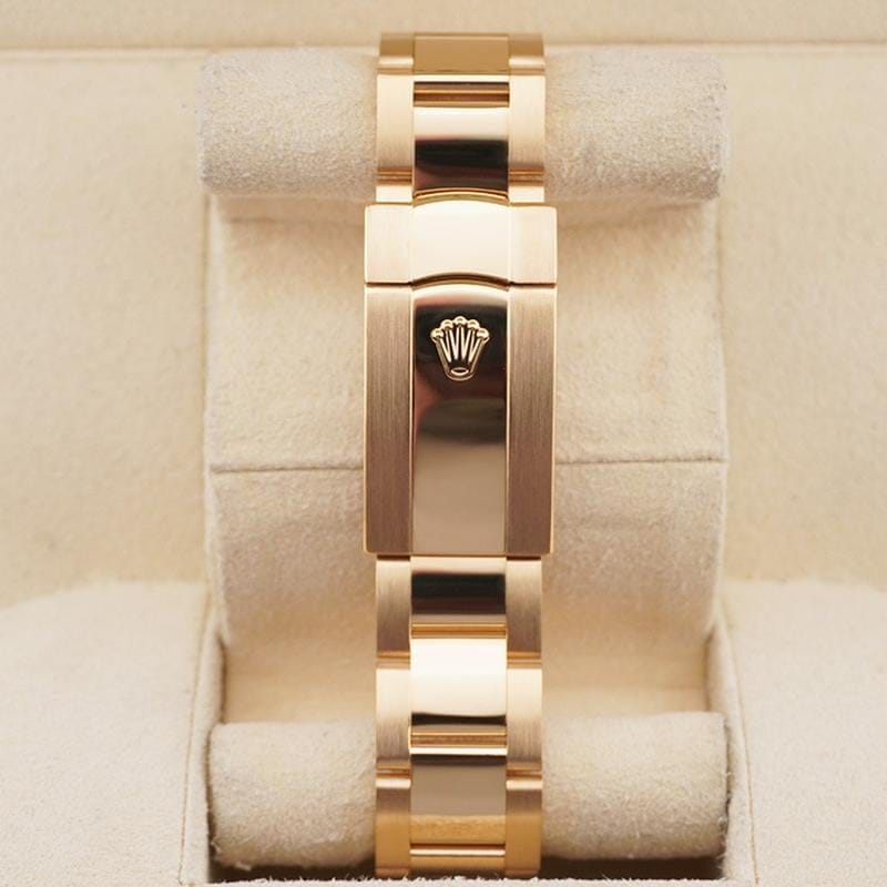Rolex | Sky-Dweller | 326938 | Yellow gold | 42 mm | Yellow gold | White | Automatic
