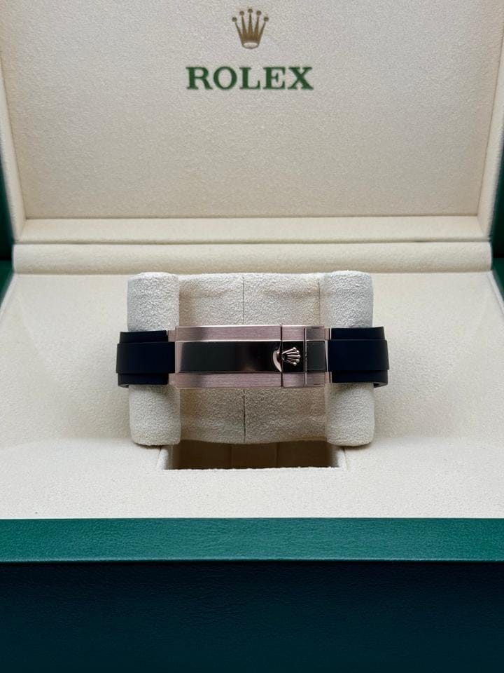 Rolex | Daytona | 126515ln-cm1-dc722 | Rose gold | 40 mm | Rubber | Pink | Automatic