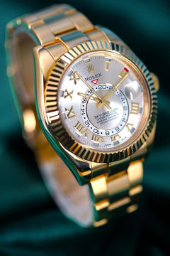 Rolex | Sky-Dweller | 326938 | Yellow gold | 42 mm | Yellow gold | Silver | Automatic