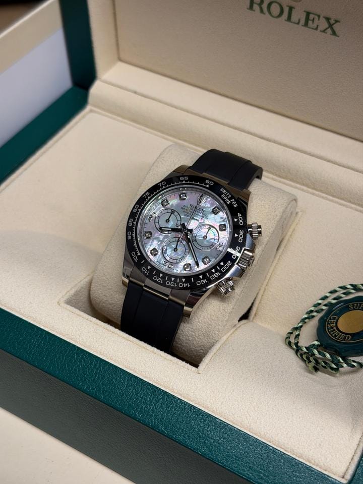 Rolex | Daytona | 116519LN | White gold | 40 x 43 mm | Rubber | Mother of pearl | Automatic