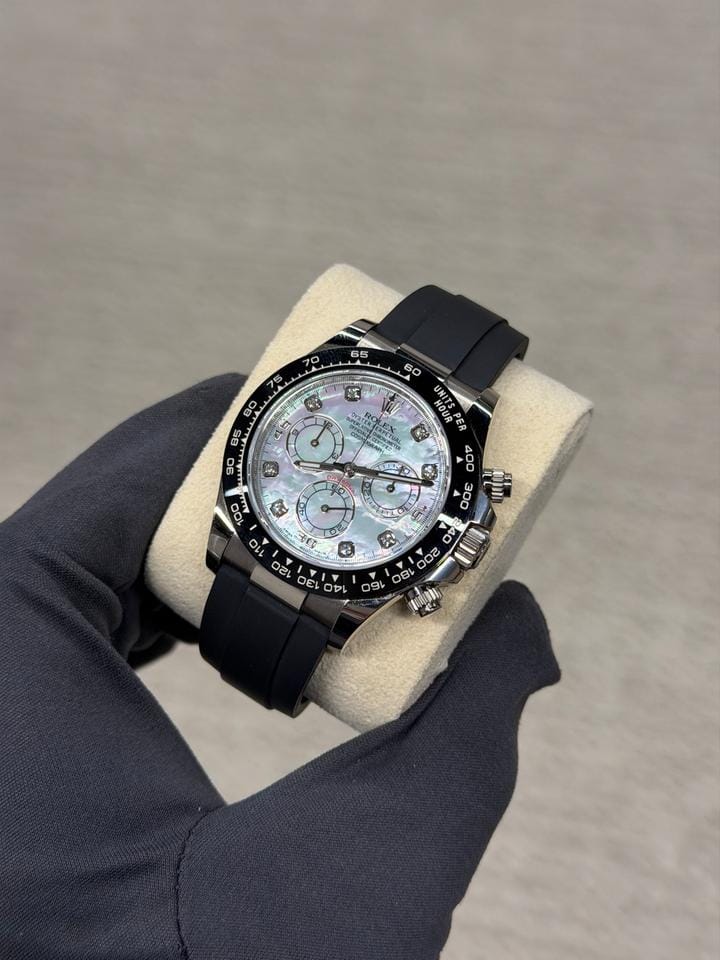 Rolex | Daytona | 116519LN | White gold | 40 x 43 mm | Rubber | Mother of pearl | Automatic