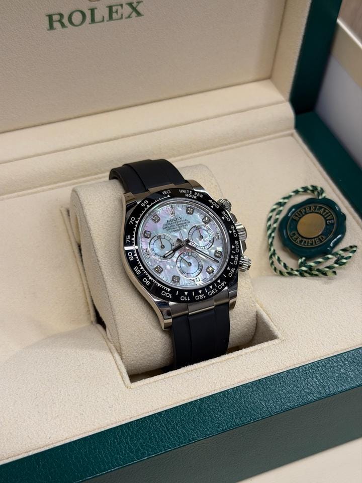 Rolex | Daytona | 116519LN | White gold | 40 x 43 mm | Rubber | Mother of pearl | Automatic