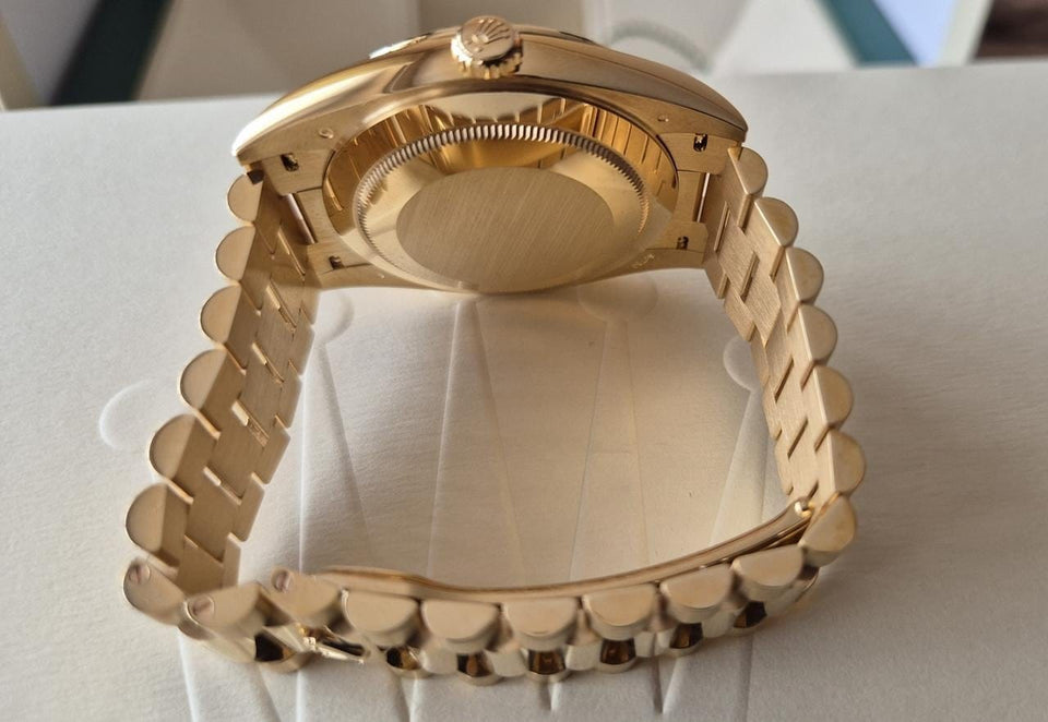 Rolex | Day-Date | 228238 | Yellow gold | 40 mm | Yellow gold | White | Automatic