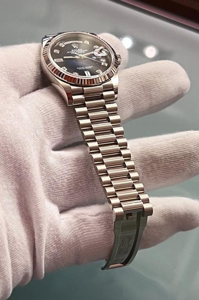 Rolex | Day-Date | 128239 | White gold | 36 mm | White gold | Blue | Automatic