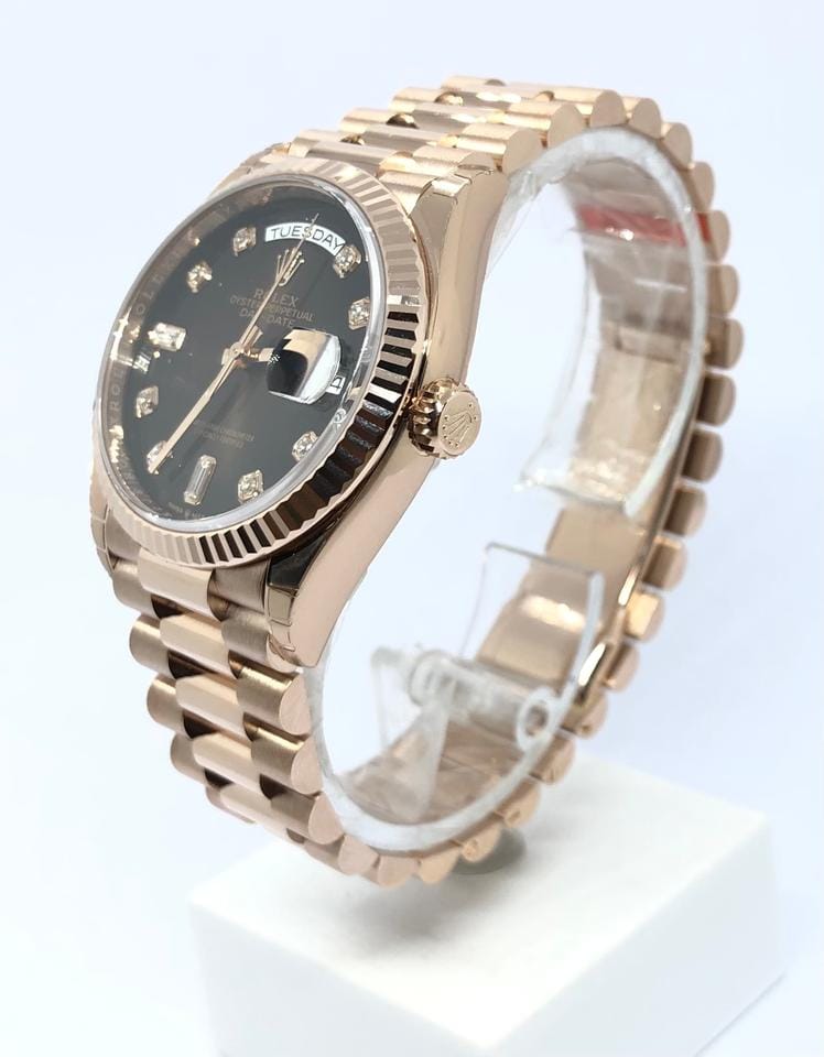Rolex | Day-Date | 128235 | Rose gold | 36 mm | Rose gold | Brown | Automatic