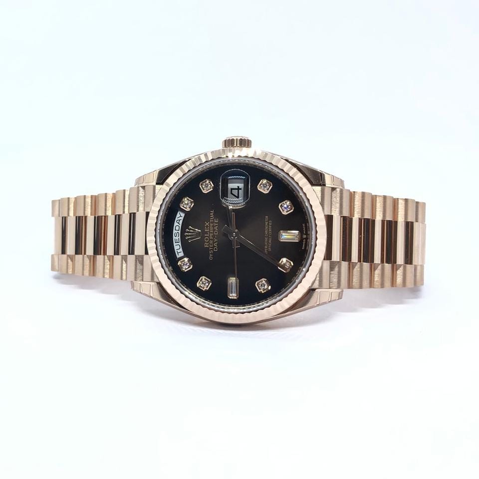 Rolex | Day-Date | 128235 | Rose gold | 36 mm | Rose gold | Brown | Automatic