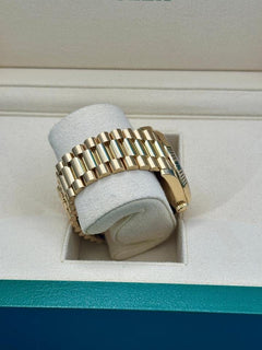 Rolex | Day-Date | 228238 | Yellow gold | 40 mm | Yellow gold | Silver (solid) | Automatic