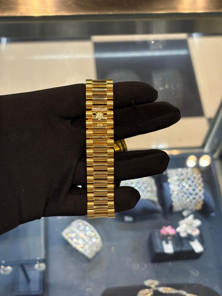Rolex | Day-Date | 228348RBR | Yellow gold | 40 x 48 mm | Yellow gold | Champagne | Automatic