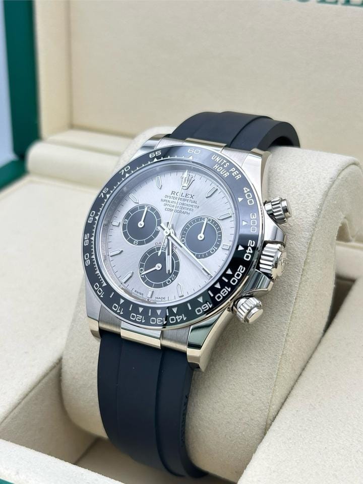 Rolex | Daytona | 126519LN | White gold | 40 mm | Rubber | Silver | Automatic