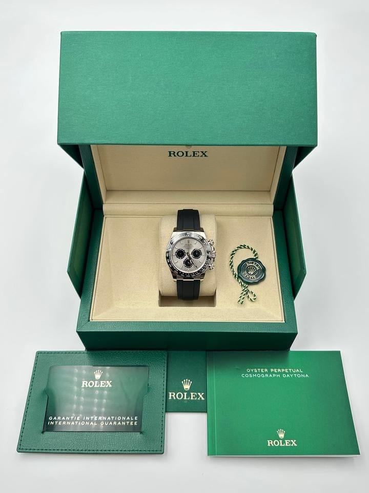 Rolex | Daytona | 126519LN | White gold | 40 mm | Rubber | Silver | Automatic