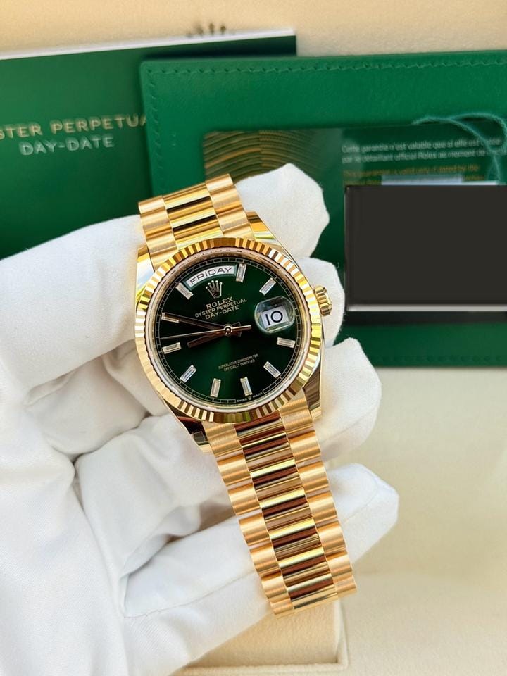Rolex Day-Date 36 NEW 128238 Day Date 36mm 18kt Yellow Gold on Green Baguette Diamond Dial