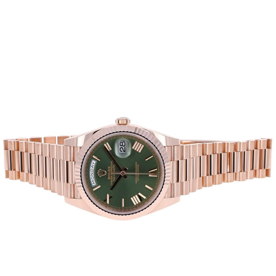 Rolex | Day-Date | 228235 | Rose gold | 40 x 47 mm | Rose gold | Green | Automatic