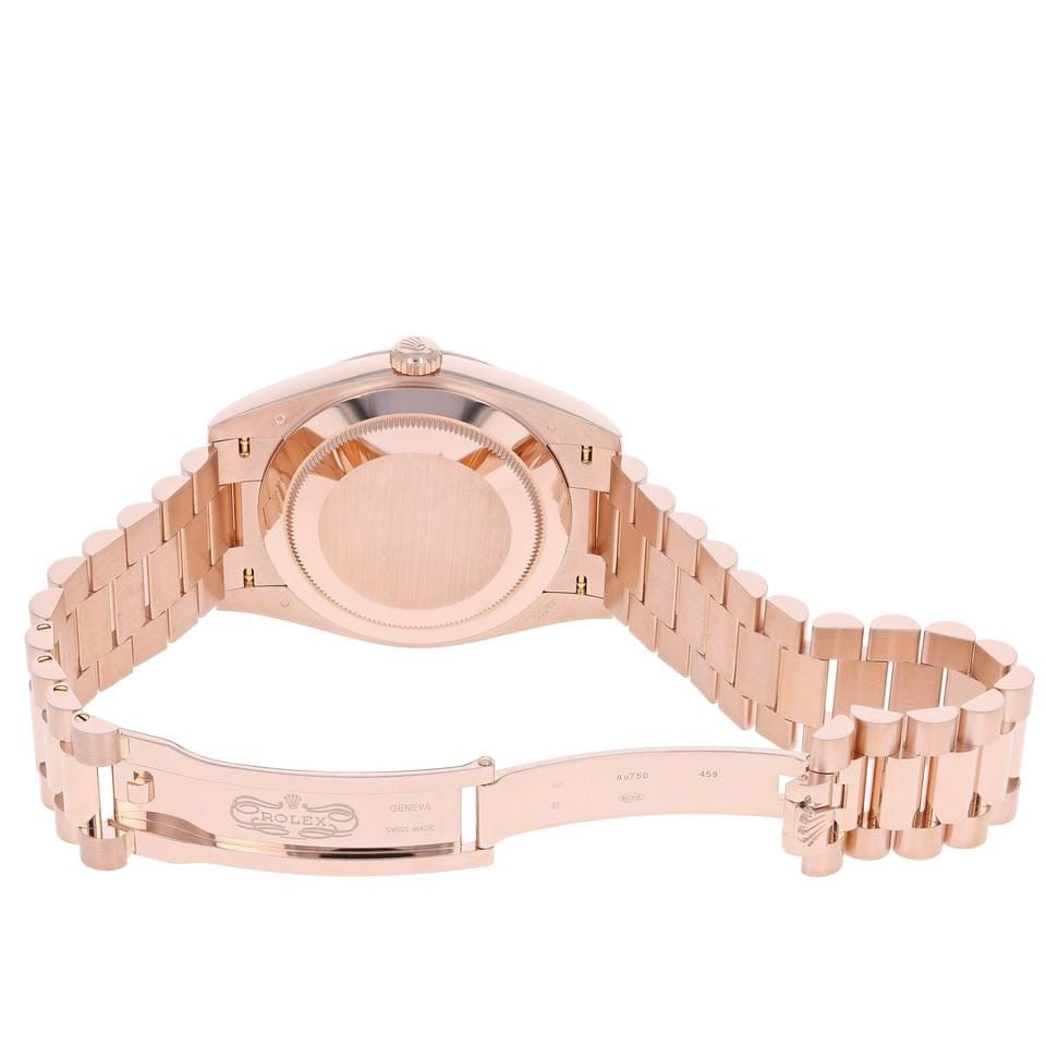 Rolex | Day-Date | 228235 | Rose gold | 40 x 47 mm | Rose gold | Green | Automatic