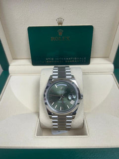 Rolex | Day-Date | 228206 | Platinum | 40 x 48 mm | Platinum | Green | Automatic