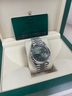Rolex | Day-Date | 228206 | Platinum | 40 x 48 mm | Platinum | Green | Automatic