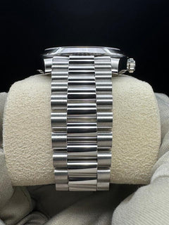 Rolex | Day-Date | 228206 | Platinum | 40 x 48 mm | Platinum | Blue | Automatic
