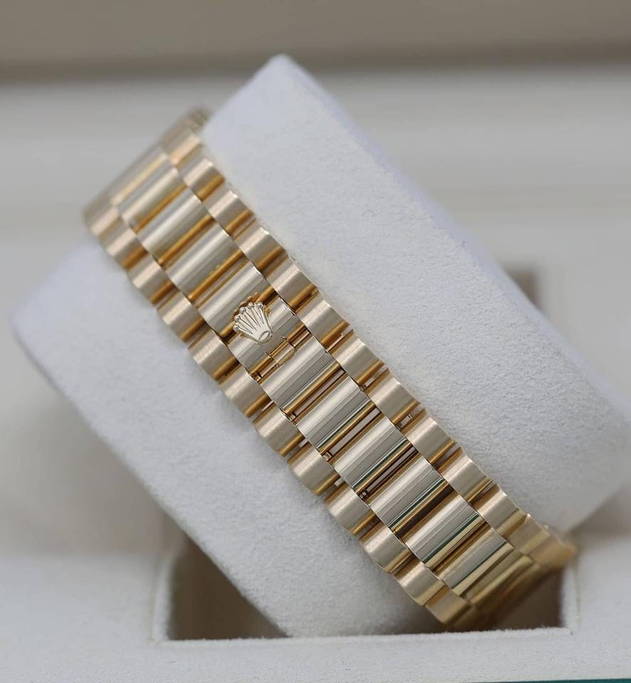 Rolex | Day-Date | 218238 | 41 mm | Yellow gold | Automatic