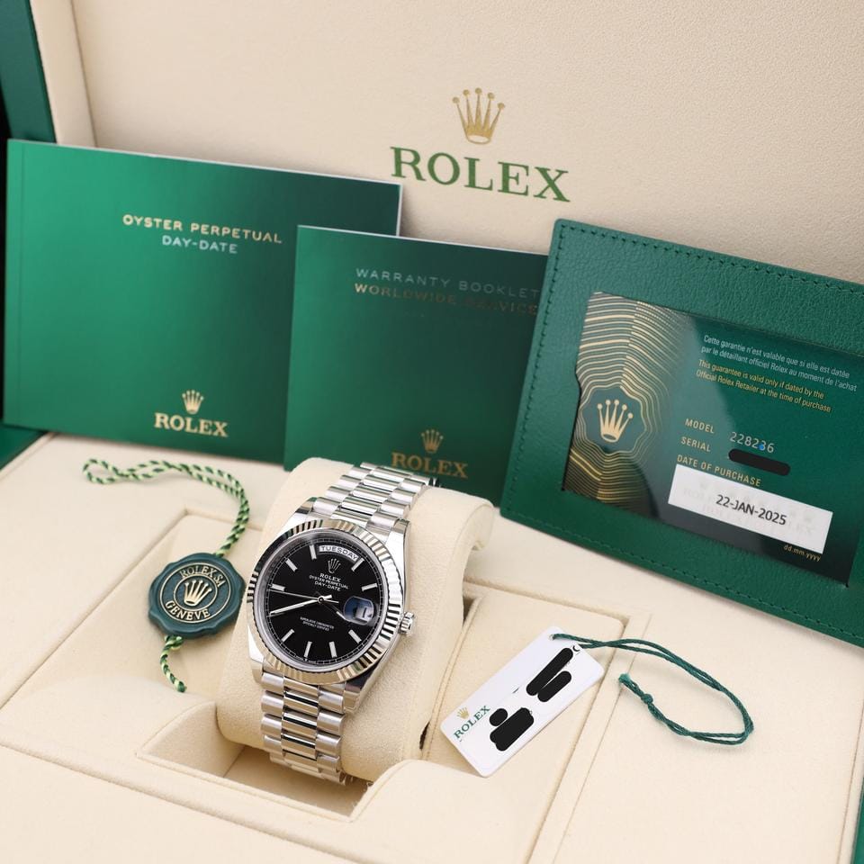 Rolex | Day-Date | 228236 | Platinum | 40 mm | Platinum | Black | Automatic
