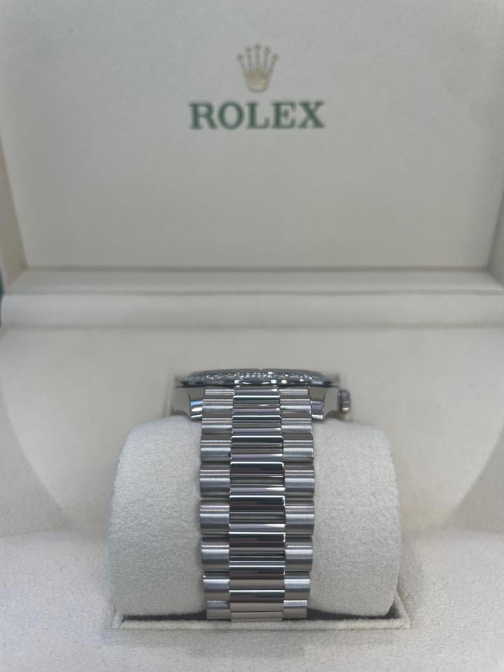 Rolex | Day-Date | 228349RBR | White gold | 40 x 48 mm | White gold | Grey | Automatic