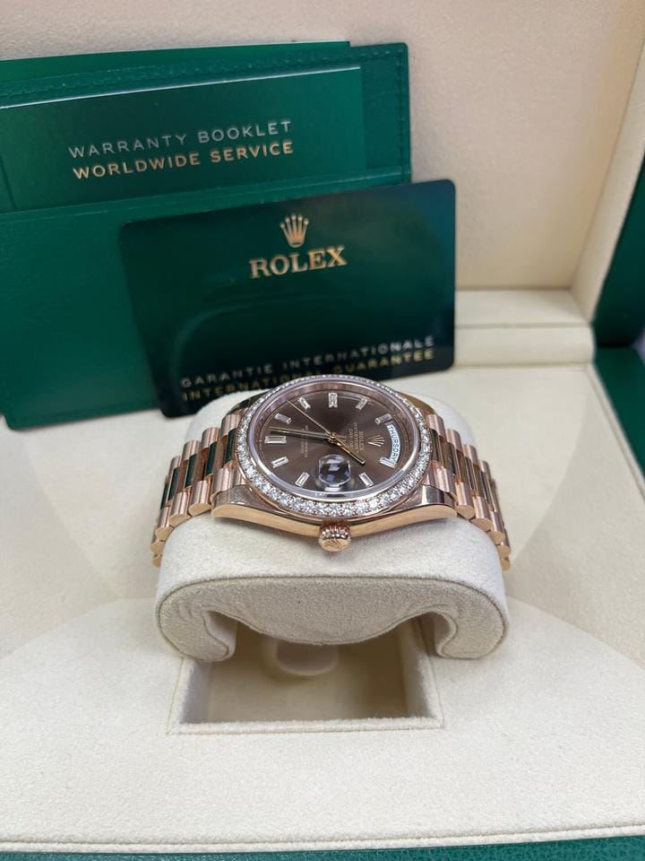 Rolex | Day-Date | 228345RBR-0006 | Rose gold | 40 mm | Rose gold | Brown | Automatic