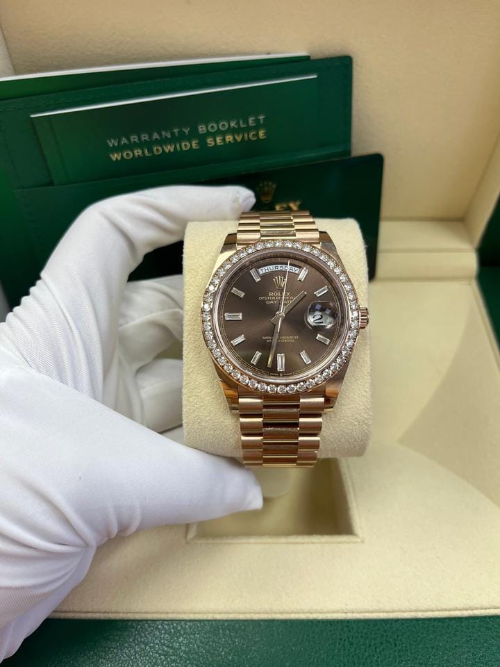 Rolex | Day-Date | 228345RBR-0006 | Rose gold | 40 mm | Rose gold | Brown | Automatic