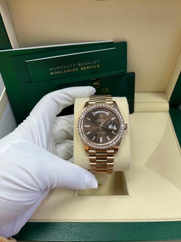 Rolex | Day-Date | 228345RBR-0006 | Rose gold | 40 mm | Rose gold | Brown | Automatic