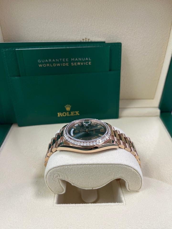 Rolex | Day-Date | 228345rbr | Rose gold | 40 mm | Rose gold | Silver | Automatic