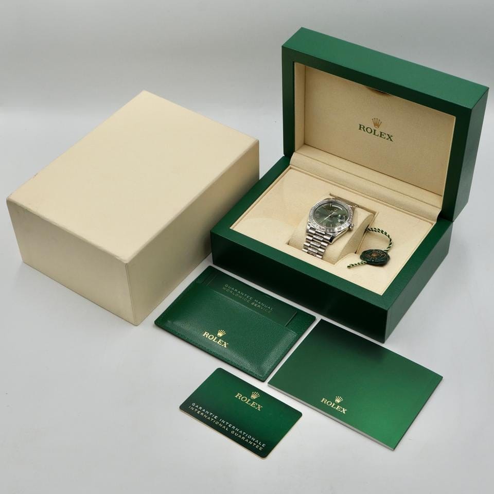 Rolex | Day-Date | 228396TBR | Platinum | 40 x 48 mm | Platinum | Green | Automatic