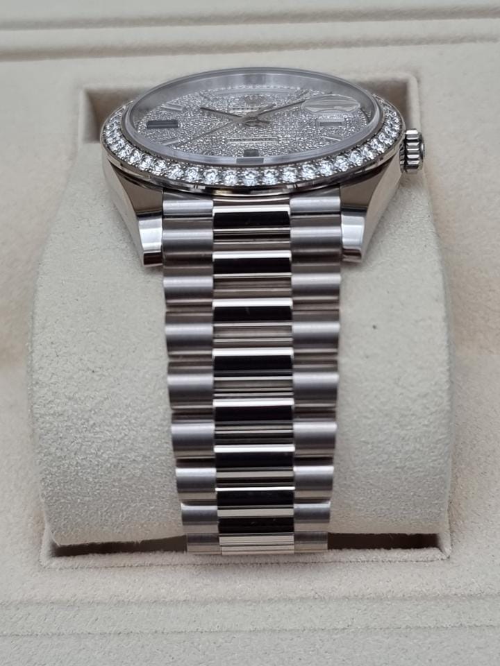 Rolex | Day-Date | 228349RBR | White gold | 40 x 48 mm | White gold | White | Automatic