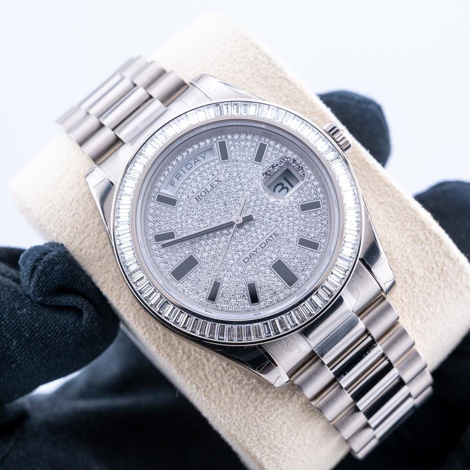 Rolex | Day-Date | 218399 | White gold | 41 mm | White gold | Silver | Automatic