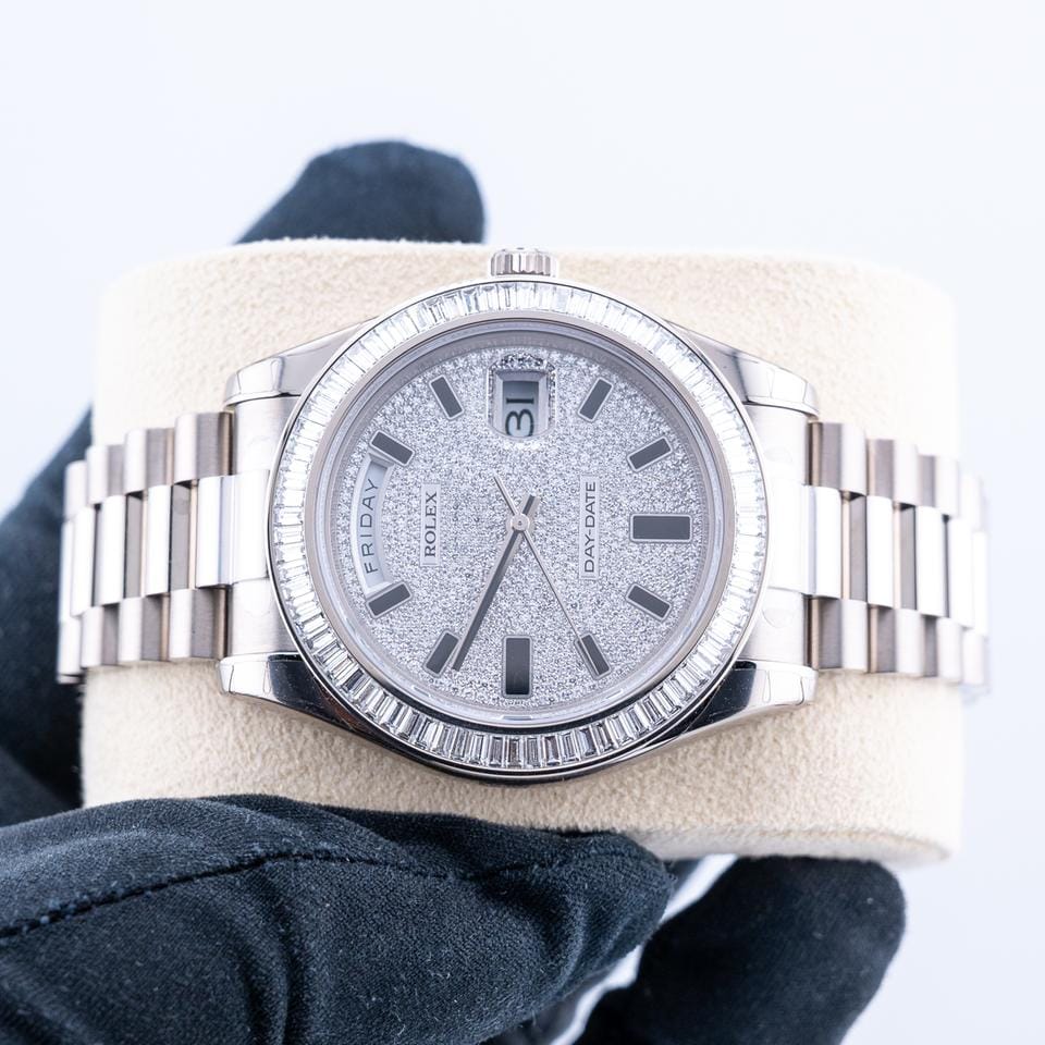 Rolex | Day-Date | 218399 | White gold | 41 mm | White gold | Silver | Automatic