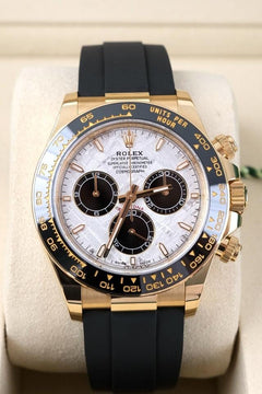 Rolex | Daytona | 126518LN | Yellow gold | 40 mm | Rubber | Silver | Automatic