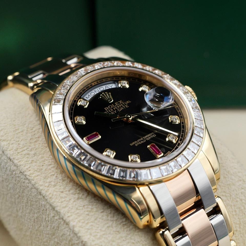 Rolex | Day-Date | 18948BR | Yellow gold | 39 mm | Yellow gold | Mother of pearl | Automatic