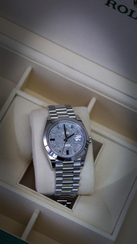 Rolex | Day-Date | 228206 | Platinum | 40 x 48 mm | Platinum | Silver | Automatic