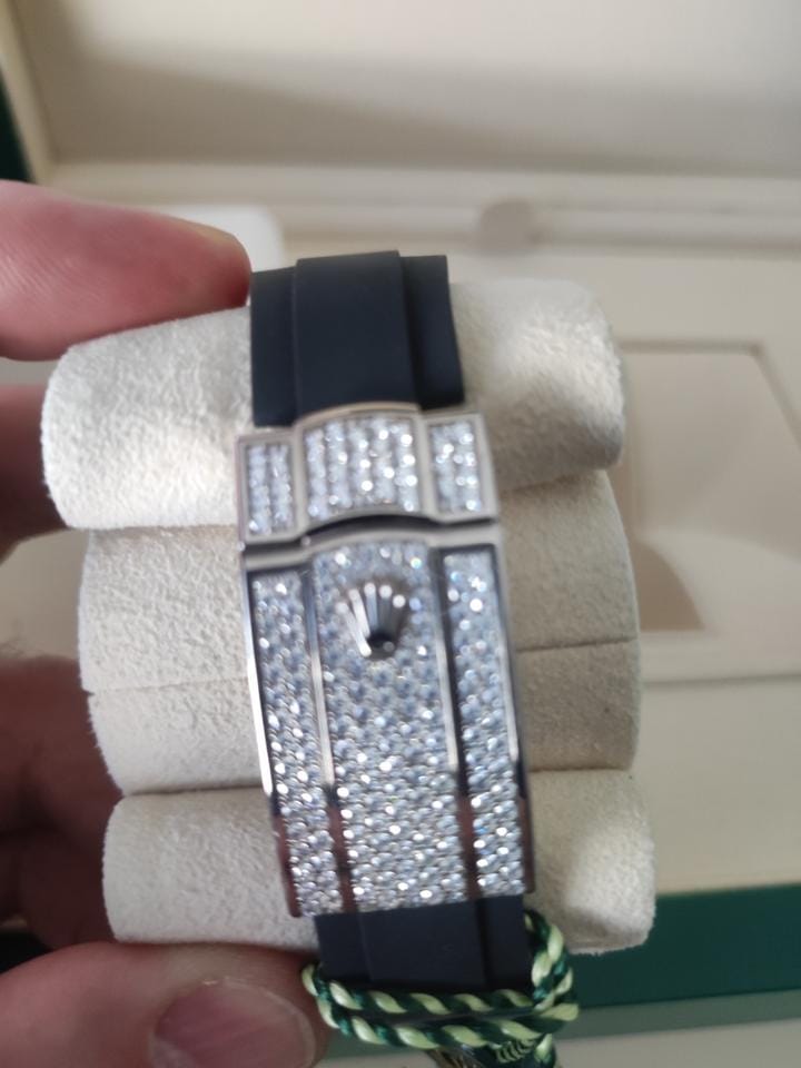 Rolex | Sky-Dweller | 326259 | White gold | 42 mm | Rubber | Meteorite | Automatic
