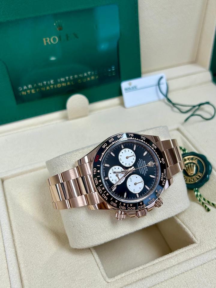 Rolex | Daytona | 126525LN | Rose gold | Rose gold | Black | Automatic