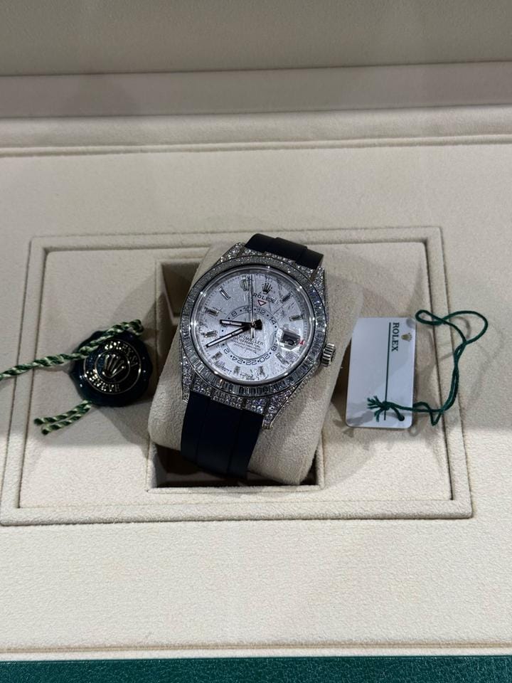 Rolex | Sky-Dweller | 336259TBR | White gold | 42 mm | Rubber | Automatic