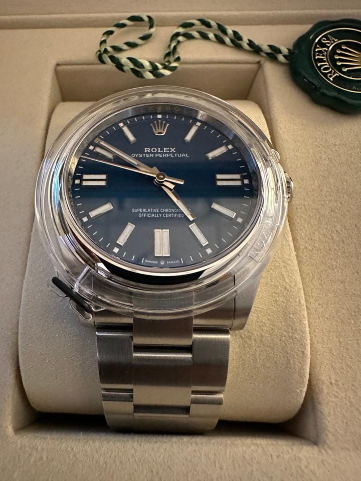 Rolex Oyster Perpetual Stainless Dial (2025) Full set never worn links original and unadjusted