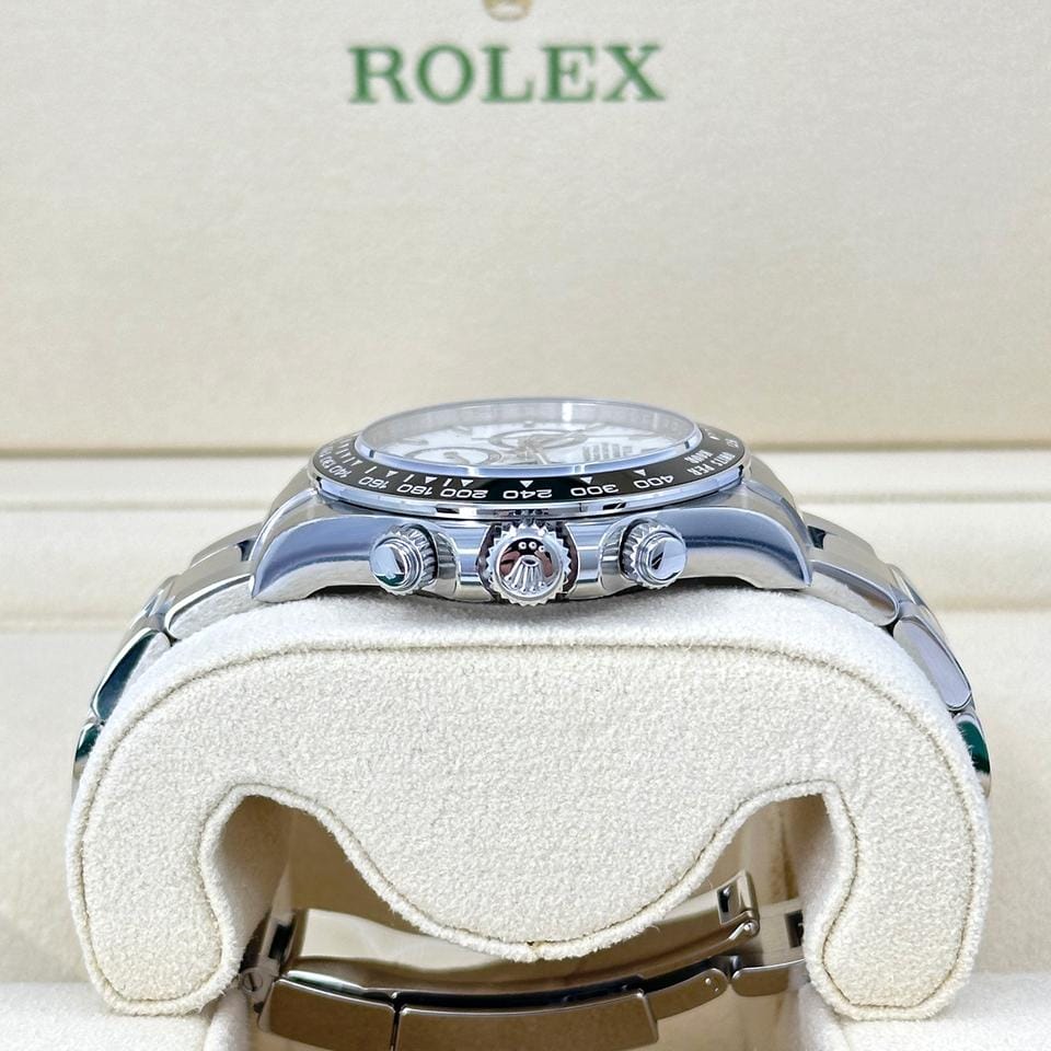 Rolex UNWORN 2026 Panda 126500ln-0001 Complete