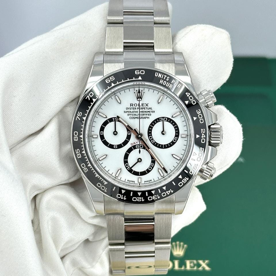 Rolex UNWORN 2026 Panda 126500ln-0001 Complete