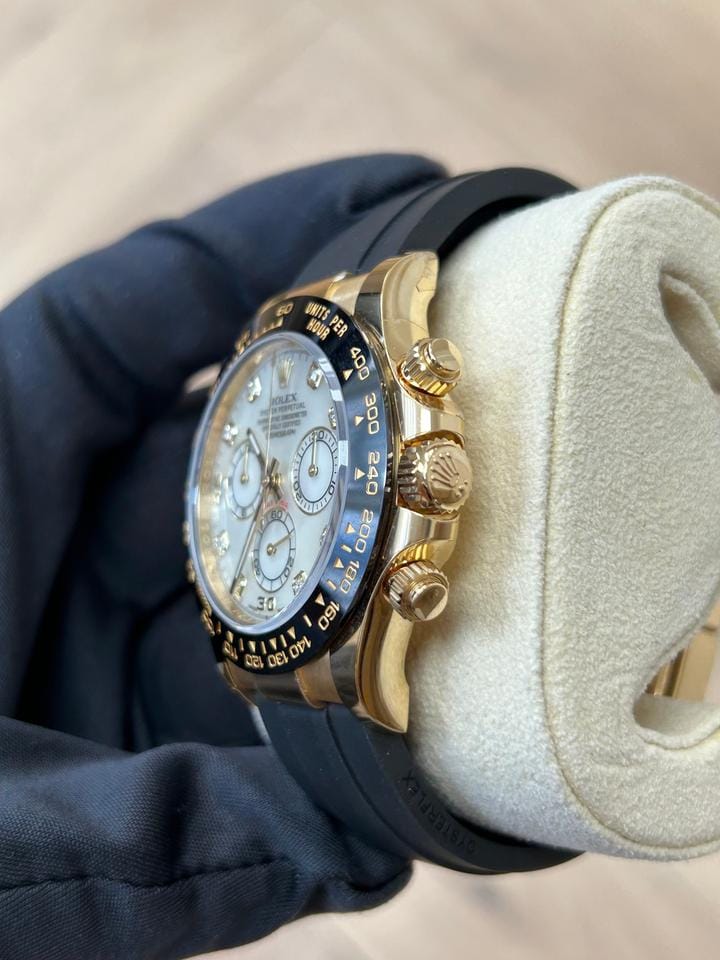Rolex | Daytona | 116518LN | Yellow gold | 40 mm | Rubber | Mother of pearl | Automatic