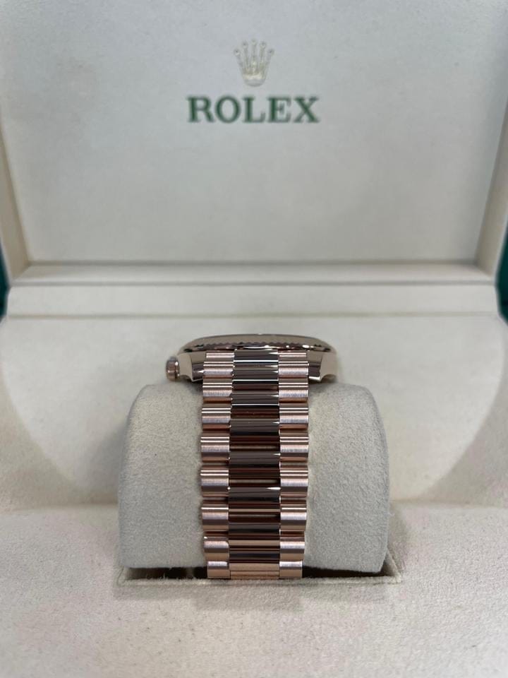 Rolex | Day-Date | 228235 | Rose gold | Rose gold | Brown | Automatic