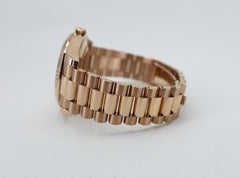 Rolex | Day-Date | 218235 | Rose gold | 41 x 49 mm | Rose gold | Pink | Automatic