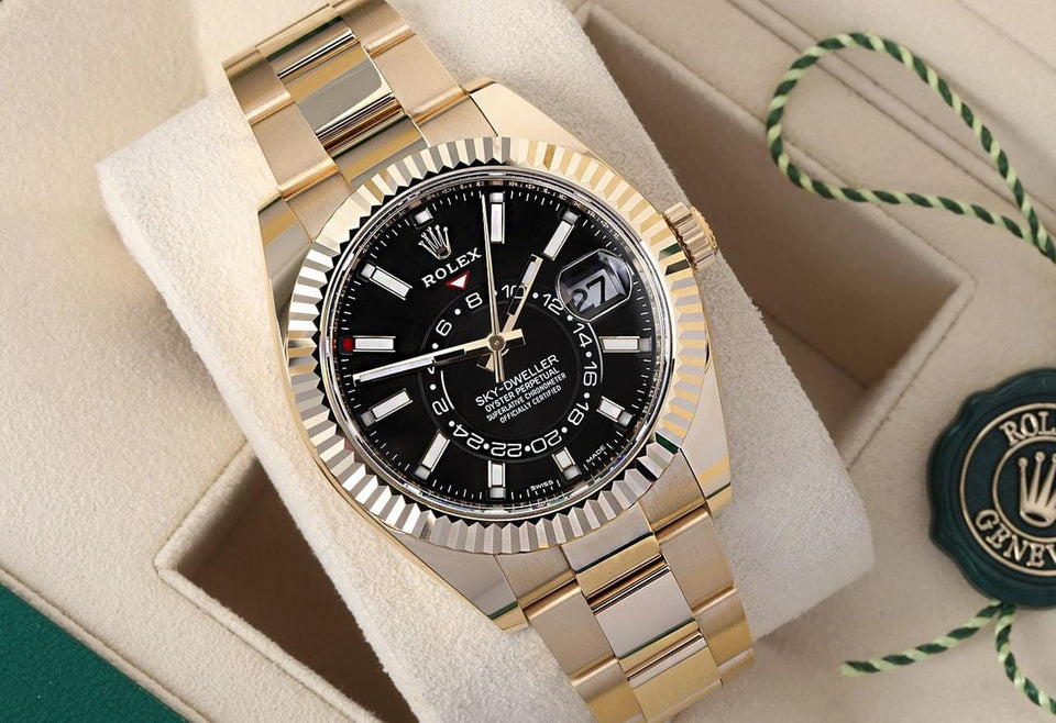 Rolex | Sky-Dweller | 326938-0004 | 42 mm | Yellow gold | Black | Automatic