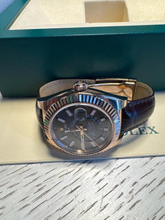 Rolex | Sky-Dweller | 326135 | Rose gold | 42 mm | Grey | Automatic
