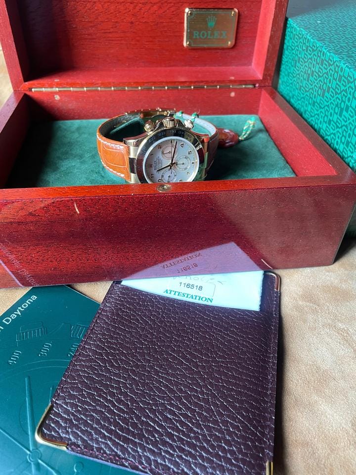 Rolex | Daytona | 116518 | Yellow gold | 40 mm | Crocodile skin | Mother of pearl | Automatic