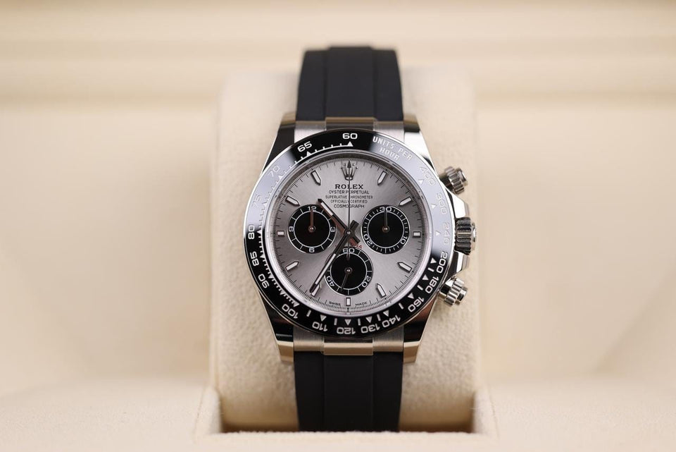 Rolex | Daytona | 126519LN-0006 | White gold | 40 mm | Rubber | Grey | Automatic