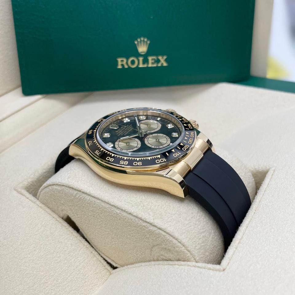 Rolex | Daytona | 126518 | Yellow gold | 40 mm | Rubber | Black | Automatic