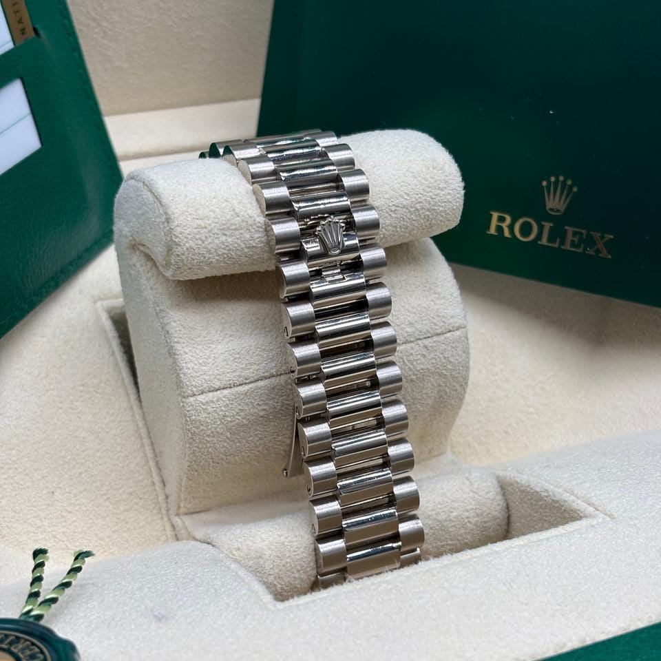 Rolex | Day-Date | 228349RBR | White gold | 40 x 48 mm | White gold | Silver | Automatic